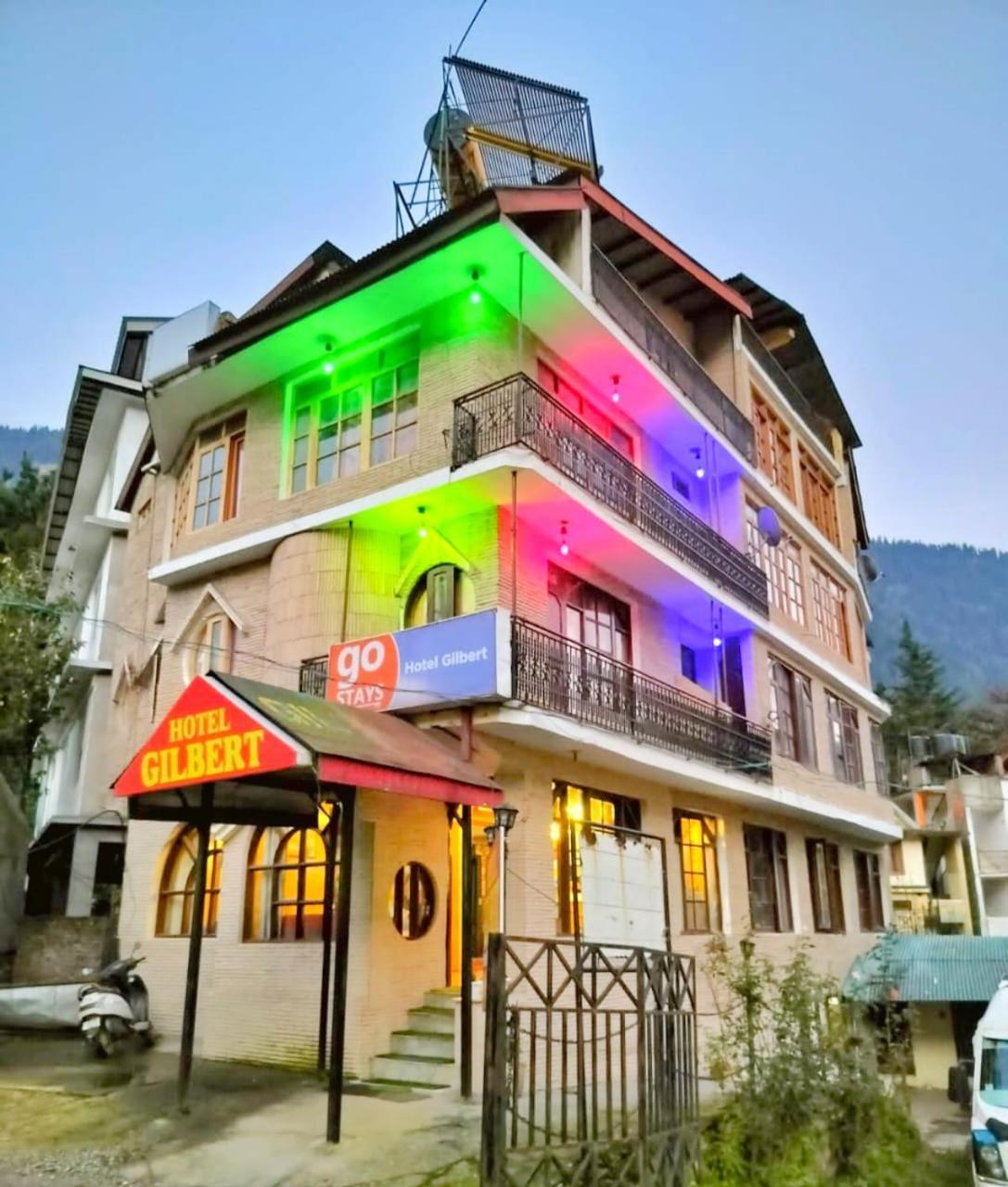 Hotel Gilbert Mountain View Manāli Екстериор снимка